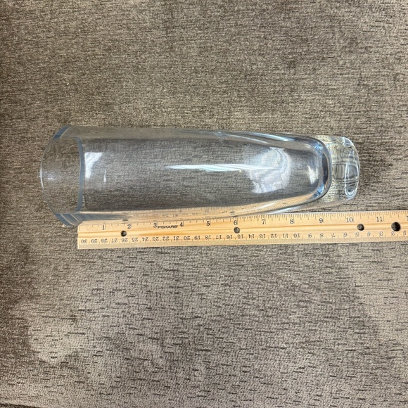 Vintage Large Thick Heavy Clear Triangle Art Glass Vase. - Picture 9 of 11